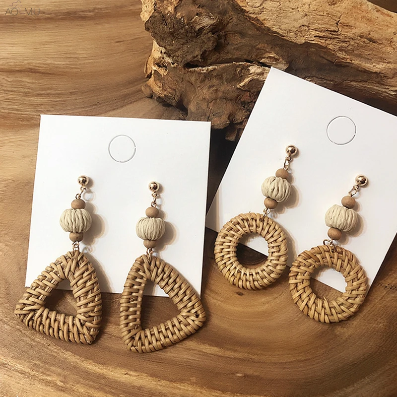 AOMU 2019 New Handmade Wooden Straw Weave Rattan Vine Braid Geometric Big Hollow Circle Waterdrop Dangle Earrings For Women Girl
AOMU 2019 New Handmade Wooden Straw Weave Rattan Vine Braid Geometric Big Hollow Circle Waterdrop Dangle Earrings For Women Girl