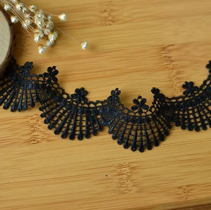 Free Shipment 2 Meters per Lot 4cm Wide High Quality Water Soluble Black Lace Trim Lace Fabric for DIY
Free Shipment 2 Meters per Lot 4cm Wide High Quality Water Soluble Black Lace Trim Lace Fabric for DIY