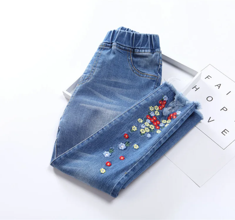 Spring Baby Girls Denim Flower Embroidery Jeans Kids Pencil Pants Flower Bottoms Floral Casual Children 2-11 Years Drop Shipping
Spring Baby Girls Denim Flower Embroidery Jeans Kids Pencil Pants Flower Bottoms Floral Casual Children 2-11 Years Drop Shipping