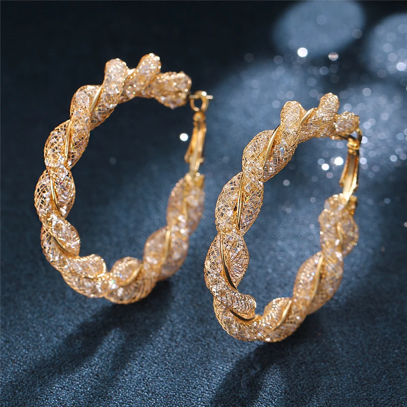Фото Женские круглые серьги-кольца оверсайз геометрические серьги золотого цвета с