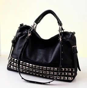 European and American fashion casual 2015 new winter handbags solid rivet shoulder portable diagonal big bag silver PU
European and American fashion casual 2015 new winter handbags solid rivet shoulder portable diagonal big bag silver PU