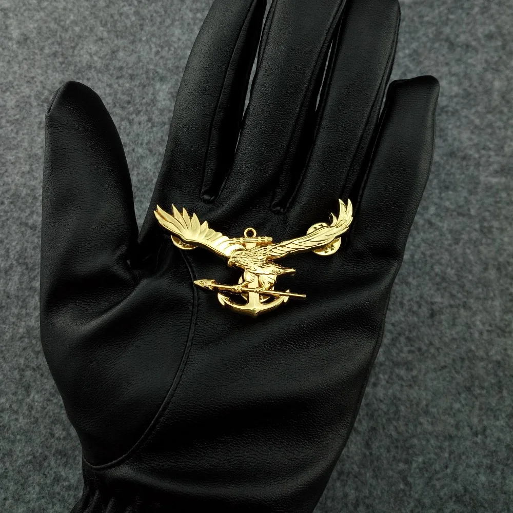 Creative US Navy SEALS Metal Badges Plating Gold Seal Eagle Medal USA Military / Army Brooches Pins
Creative US Navy SEALS Metal Badges Plating Gold Seal Eagle Medal USA Military / Army Brooches Pins