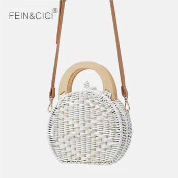 Rattan Bag Beach bag round half moon summer small mesenger bag women straw totes bucket handbag braided 2019 new high quality
Rattan Bag Beach bag round half moon summer small mesenger bag women straw totes bucket handbag braided 2019 new high quality