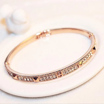 Creative Classic Fashion Crystal Bangle Bracelet For Women Rose Gold Color Luxurious High Quality Bracelet Hand Woman
Creative Classic Fashion Crystal Bangle Bracelet For Women Rose Gold Color Luxurious High Quality Bracelet Hand Woman
