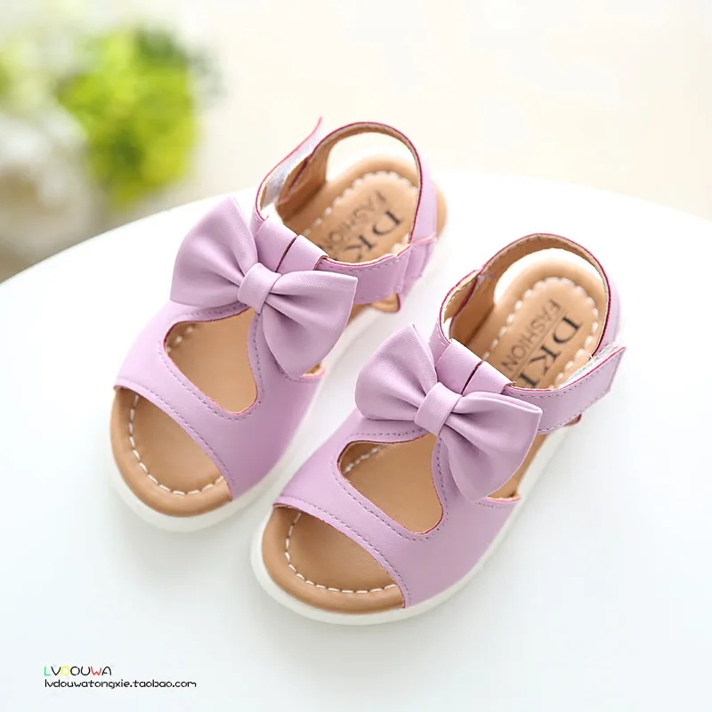 2016 New arrival girls sandals fashion summer child shoes high quality cute girls shoes design casual kids sandals
2016 New arrival girls sandals fashion summer child shoes high quality cute girls shoes design casual kids sandals