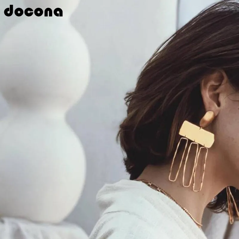 Docona Exaggerated Large Square Geometric Hollow Large Gold Pendant Drop Earring For Women Punk Big Party Jewelry Gift B05401
Docona Exaggerated Large Square Geometric Hollow Large Gold Pendant Drop Earring For Women Punk Big Party Jewelry Gift B05401
