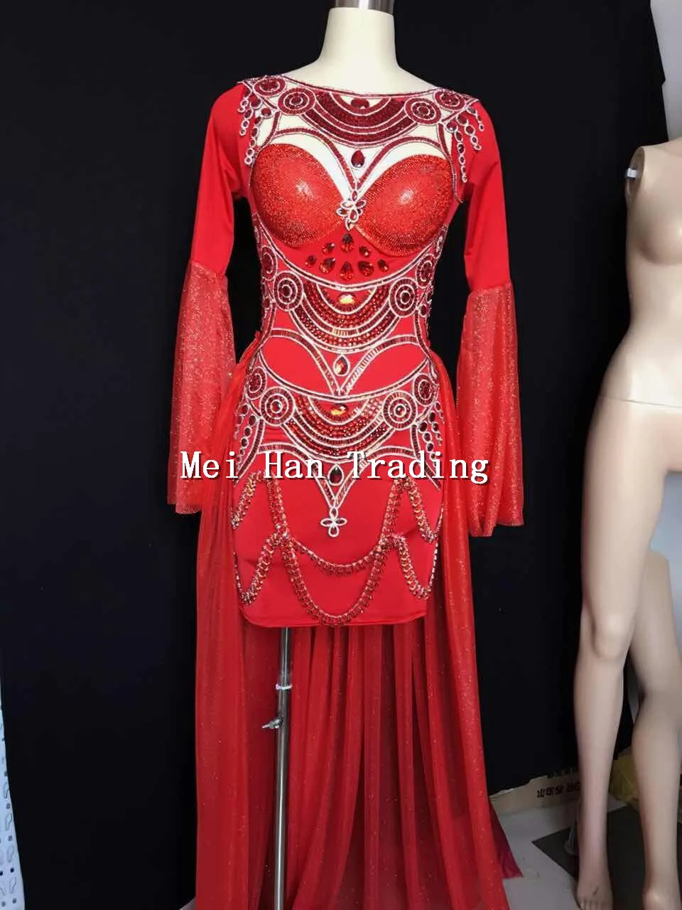 2018 New Red Sequins Glisten Dress Costume Long Sleeves Rhinestone Dresses Party Bright Dance wear Nightclub Performance Dress
2018 New Red Sequins Glisten Dress Costume Long Sleeves Rhinestone Dresses Party Bright Dance wear Nightclub Performance Dress