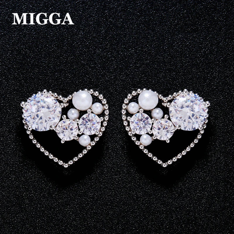 MIGGA New Design Korean Style Imitation Pearl Zirconia Crystal Heart Earrings Fashion Women Gift Stud Earrings
MIGGA New Design Korean Style Imitation Pearl Zirconia Crystal Heart Earrings Fashion Women Gift Stud Earrings