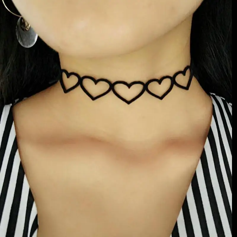 Fashion Gothic Punk Women Lady Black Velvet Hollow Heart Shape Choker Pendant Chain Necklace Women For Jewelry
Fashion Gothic Punk Women Lady Black Velvet Hollow Heart Shape Choker Pendant Chain Necklace Women For Jewelry