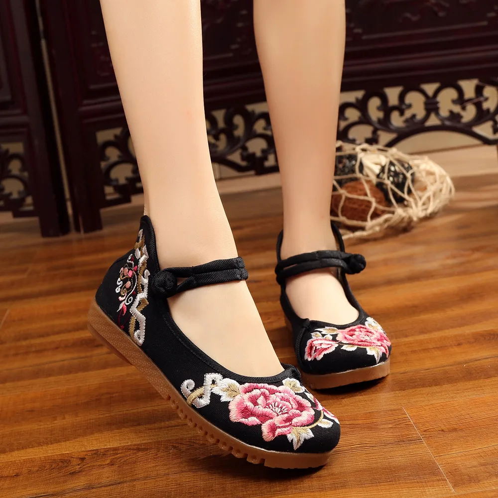 Retro Old Peking Flats Soft Canvas Cloth Embroidery Flower Women's Shoes Casual Slip On Loafers Walking Shoes Dance Mary Janes
Retro Old Peking Flats Soft Canvas Cloth Embroidery Flower Women's Shoes Casual Slip On Loafers Walking Shoes Dance Mary Janes