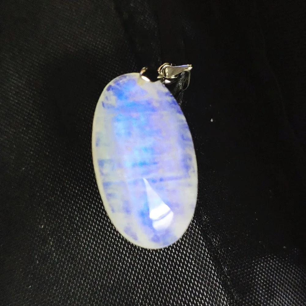 Natural Strong Blue Light Clear Moonstone Pendant From India Reiki Power Stone 26x15x6mm Birthday Gift Necklace AAAAA
Natural Strong Blue Light Clear Moonstone Pendant From India Reiki Power Stone 26x15x6mm Birthday Gift Necklace AAAAA
