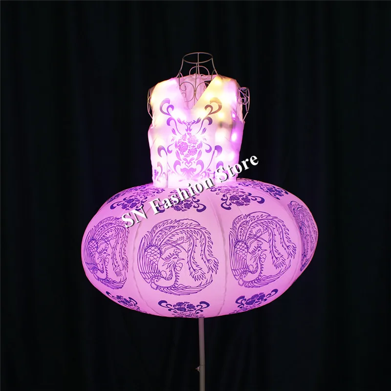 TC-192B Programmable Inflatable ballroom led costumes full color singer stage light dress luminous RGB skirt catwalks show cloth
TC-192B Programmable Inflatable ballroom led costumes full color singer stage light dress luminous RGB skirt catwalks show cloth