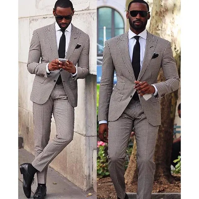 Custom Made Two Buttons Brown chequer Groom Tuxedos Peak Lapel Groomsmen Mens Wedding Suits Blazers (Jacket+Pants+Tie) W:541
Custom Made Two Buttons Brown chequer Groom Tuxedos Peak Lapel Groomsmen Mens Wedding Suits Blazers (Jacket+Pants+Tie) W:541