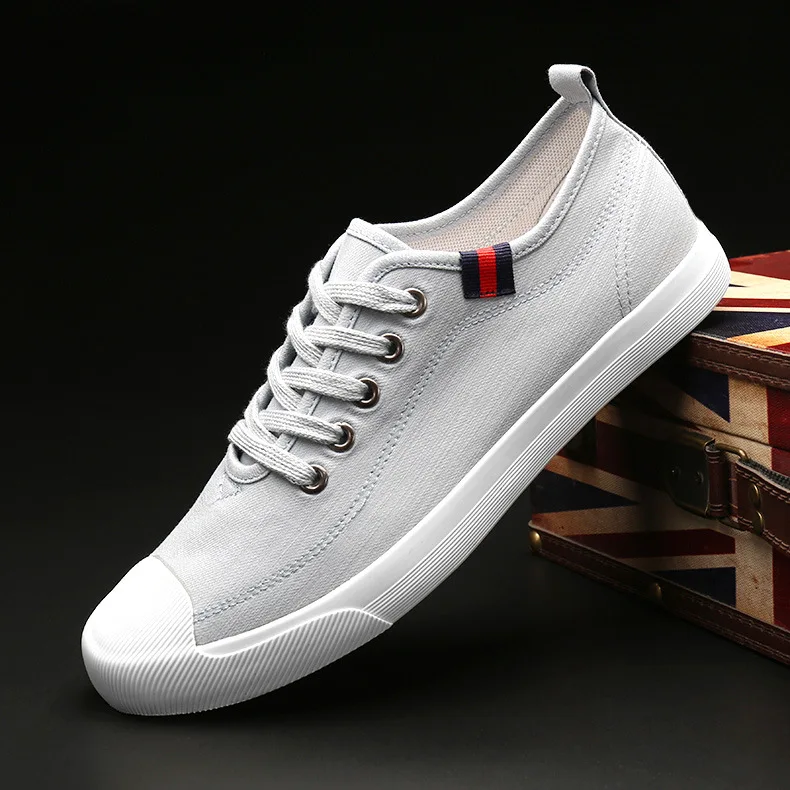 High Quality Men Canvas Shoes Flat Sneakers Low Top Mens Autumn Shoe Breathable Male Tennis Lace Up Brand Shoes Black White Gray
High Quality Men Canvas Shoes Flat Sneakers Low Top Mens Autumn Shoe Breathable Male Tennis Lace Up Brand Shoes Black White Gray