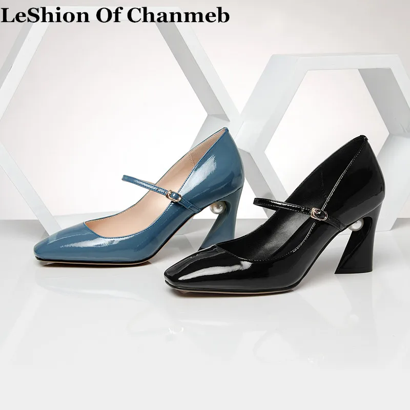 2019 cow leather Mary Janes pumps spring strap buckled shoes women's thick high heels pearl party pumps lady footwear size 34-43
2019 cow leather Mary Janes pumps spring strap buckled shoes women's thick high heels pearl party pumps lady footwear size 34-43