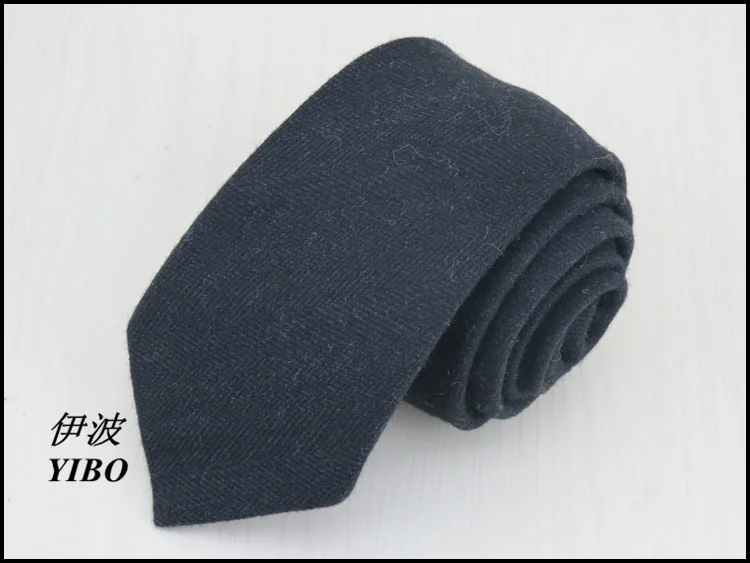 (1 pieces/lot) 100% wool men's black tie/dark Grey wave stripe desgin High-quality Men's formal wear neck tie, free shipping
(1 pieces/lot) 100% wool men's black tie/dark Grey wave stripe desgin High-quality Men's formal wear neck tie, free shipping
