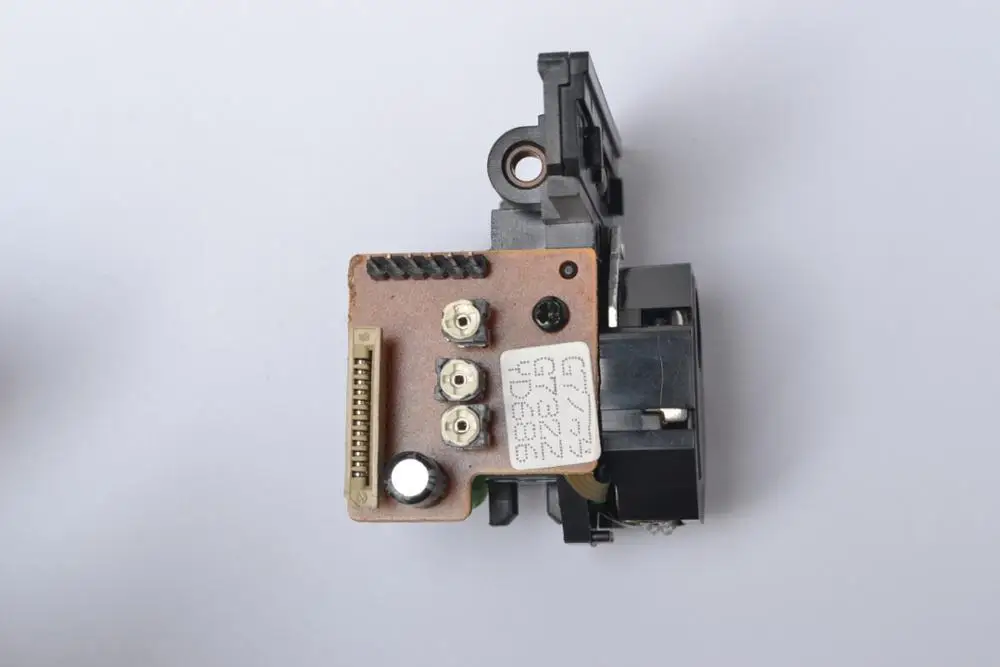Original Replacement For SONY FH-B170 CD Player Laser Lens Lasereinheit Assembly FH-B170 Optical Pick-up Bloc Optique Unit
Original Replacement For SONY FH-B170 CD Player Laser Lens Lasereinheit Assembly FH-B170 Optical Pick-up Bloc Optique Unit