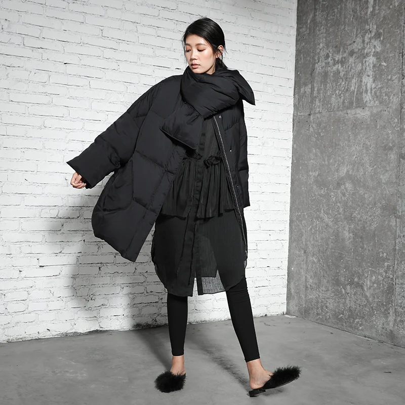 LYNETTE'S CHINOISERIE Winter New Arrival Original Design Women Formal Brief Loose Handsome White Duck Down Coat Jacket Outerwear
LYNETTE'S CHINOISERIE Winter New Arrival Original Design Women Formal Brief Loose Handsome White Duck Down Coat Jacket Outerwear