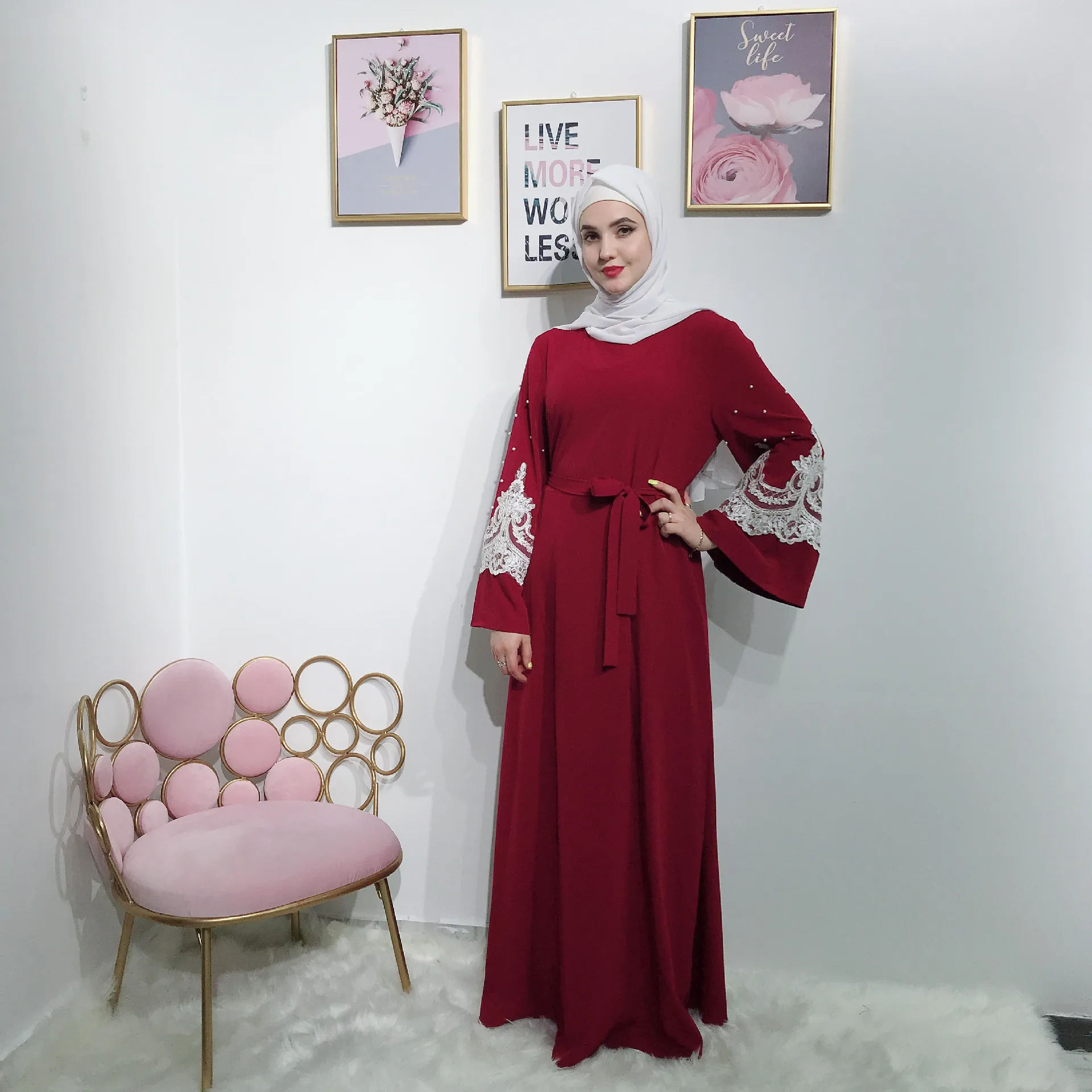 Fashion Kaftan Abaya Dubai Arabic Islam Abayas For Women Caftan Marocain Sweet Beaded DressTurkish Islamic Clothing Muslim Dress
Fashion Kaftan Abaya Dubai Arabic Islam Abayas For Women Caftan Marocain Sweet Beaded DressTurkish Islamic Clothing Muslim Dress