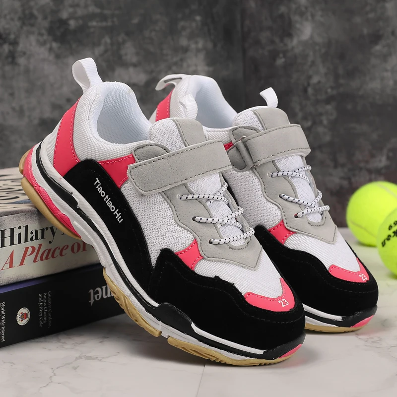 Original Kids Sneakers Infant Running Boys Girls Shoes Mesh Triple S Hook And Loop Chlidren High Quality Trainers Max Size 39
Original Kids Sneakers Infant Running Boys Girls Shoes Mesh Triple S Hook And Loop Chlidren High Quality Trainers Max Size 39