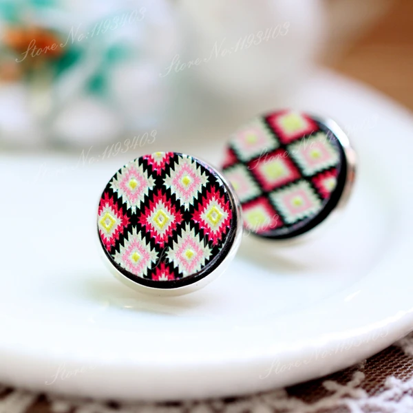 Unique 3D Geometry Embossed 16mm Round Coloured Drawing pattern Laser Cut wood Cabochon DIY for Rings, Earring,Brooch,Necklace
Unique 3D Geometry Embossed 16mm Round Coloured Drawing pattern Laser Cut wood Cabochon DIY for Rings, Earring,Brooch,Necklace