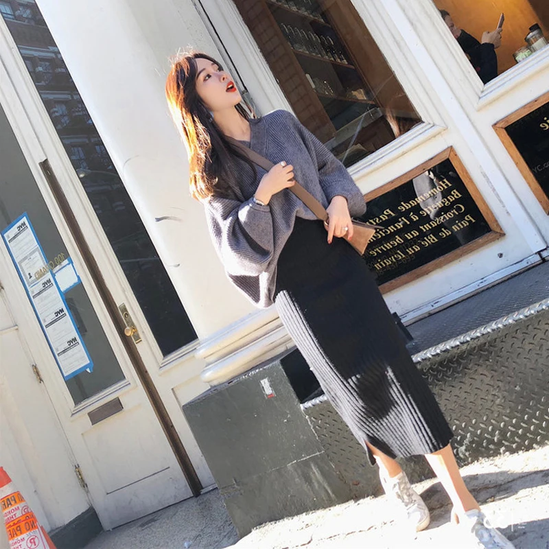 Spring 2 Pieces Set Lantern Sleeve V-neck Sweater & High Waist Side Split Skirt Women Sweater Suits 2019 Female Knitted Set
Spring 2 Pieces Set Lantern Sleeve V-neck Sweater & High Waist Side Split Skirt Women Sweater Suits 2019 Female Knitted Set