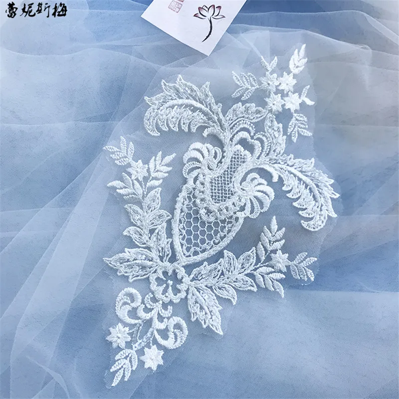 3Pc Ivory Beaded High-grade Heavy Beaded Lace Flower Patch Stickers Flower Veil Wedding Dress Gloves Shoes DIY Lace Accessorie
3Pc Ivory Beaded High-grade Heavy Beaded Lace Flower Patch Stickers Flower Veil Wedding Dress Gloves Shoes DIY Lace Accessorie