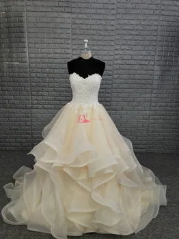 Vintage Champagne Prom Dress 2019 Sweetheart Lace Applique Sequin Ball Gown Long Evening Party Dresses With Ruffles Skirt
Vintage Champagne Prom Dress 2019 Sweetheart Lace Applique Sequin Ball Gown Long Evening Party Dresses With Ruffles Skirt