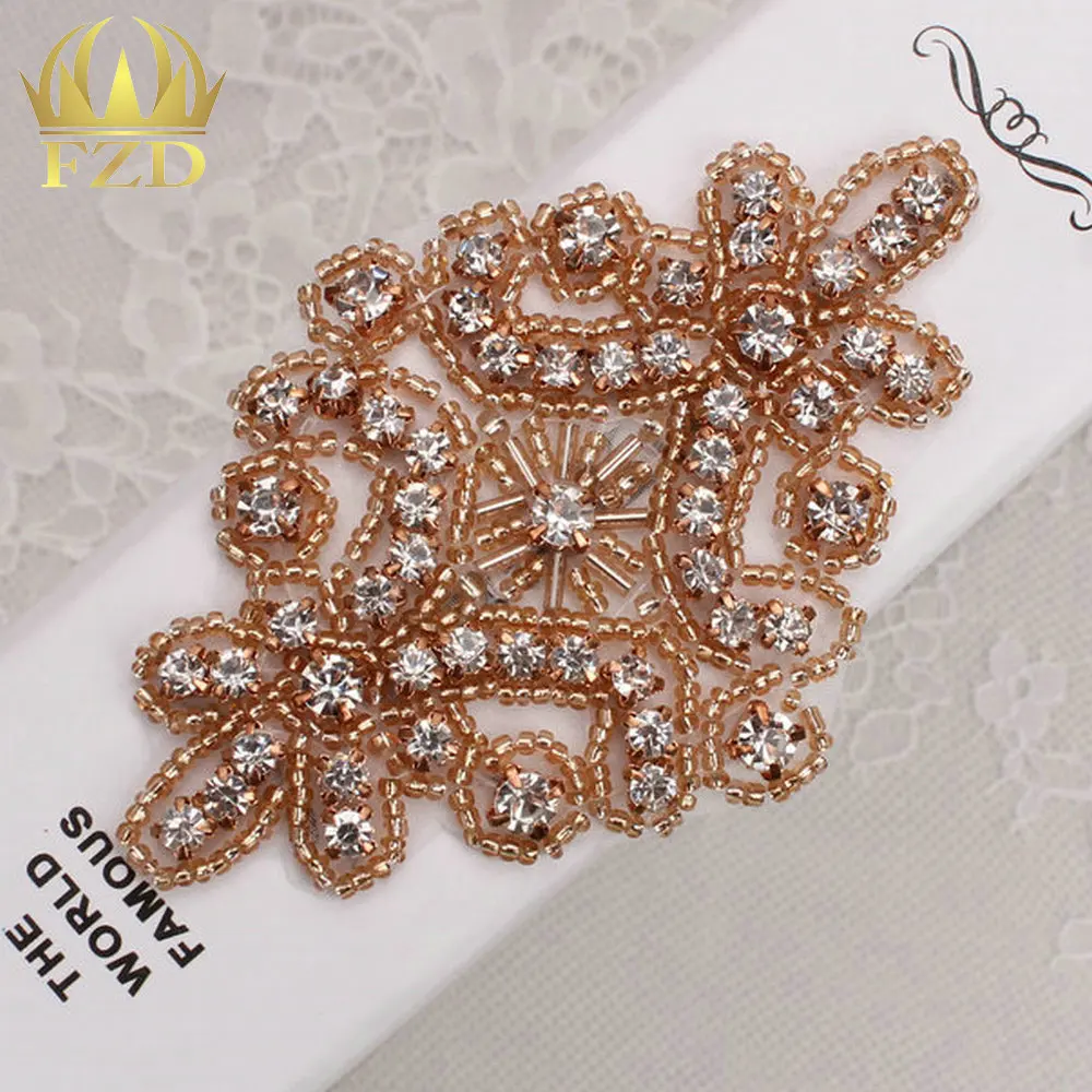(30pieces) Iron On Crystal Beaded Sewing Bridal Sash Garters Decorative Rose Gold Rhinestone Appliques for Wedding Dresses
(30pieces) Iron On Crystal Beaded Sewing Bridal Sash Garters Decorative Rose Gold Rhinestone Appliques for Wedding Dresses