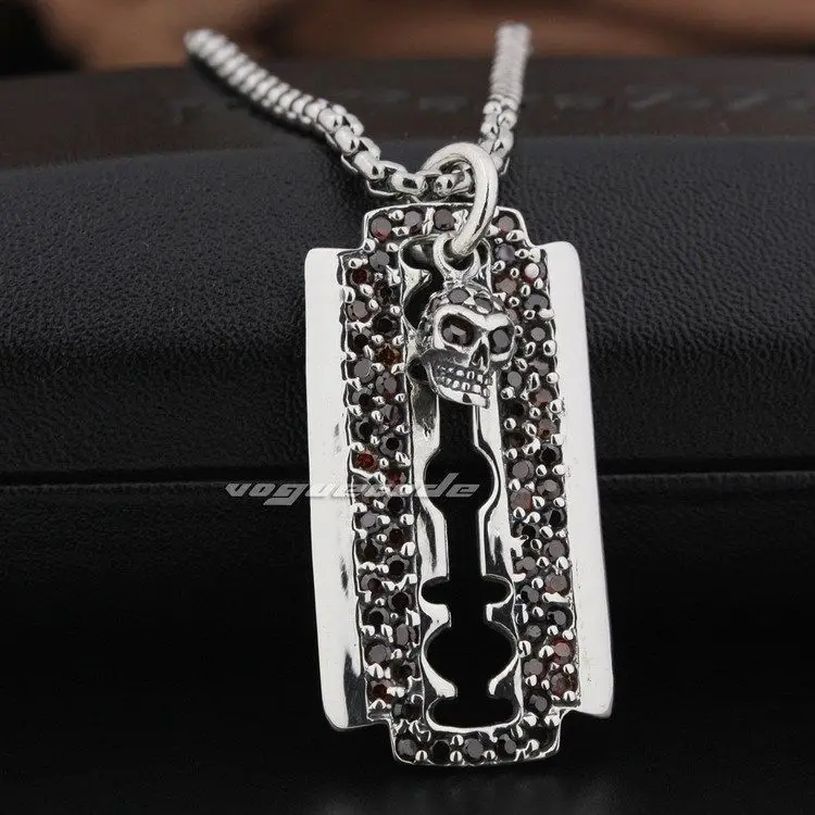 Razor Blade Dog Tag Red CZ Skull 925 Sterling Silver Mens Biker Pendant 8Q025 (Necklace 24inch)
Razor Blade Dog Tag Red CZ Skull 925 Sterling Silver Mens Biker Pendant 8Q025 (Necklace 24inch)