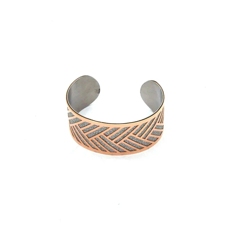 charm women jewelry wholesale stainless steel bangle rose gold color personailzed design fashion bangle for women gifts BA04034
charm women jewelry wholesale stainless steel bangle rose gold color personailzed design fashion bangle for women gifts BA04034