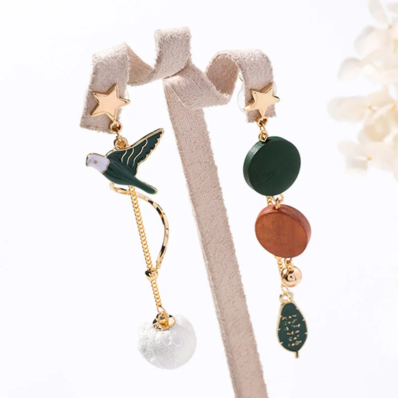 Asymmetric Enamel Birds Geometric Wood Round Drop Earrings Long Chain S Strip Tassel Dangle Earring for Women Party Jewelry
Asymmetric Enamel Birds Geometric Wood Round Drop Earrings Long Chain S Strip Tassel Dangle Earring for Women Party Jewelry
