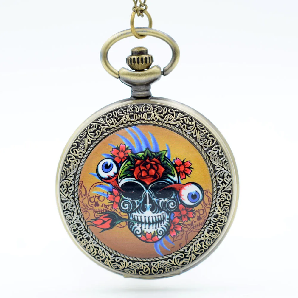 Retro Vintage Bronze Skull and Eye of God Flower Dome Quartz Pocket Watch Analog Pendant Necklace Mens Womens Watches Chain Gift
Retro Vintage Bronze Skull and Eye of God Flower Dome Quartz Pocket Watch Analog Pendant Necklace Mens Womens Watches Chain Gift