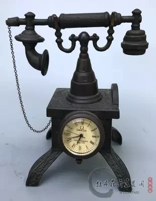 Retro Occidental brass, European telephone machinery, clock, home decoration, decoration
Retro Occidental brass, European telephone machinery, clock, home decoration, decoration