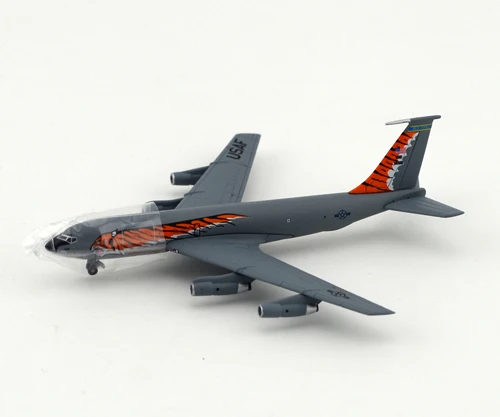 Dra Scale Model 1: 400 56278 KC-135E "Tiger Meet" 108th RAW airplane model Favorites Model
Dra Scale Model 1: 400 56278 KC-135E "Tiger Meet" 108th RAW airplane model Favorites Model