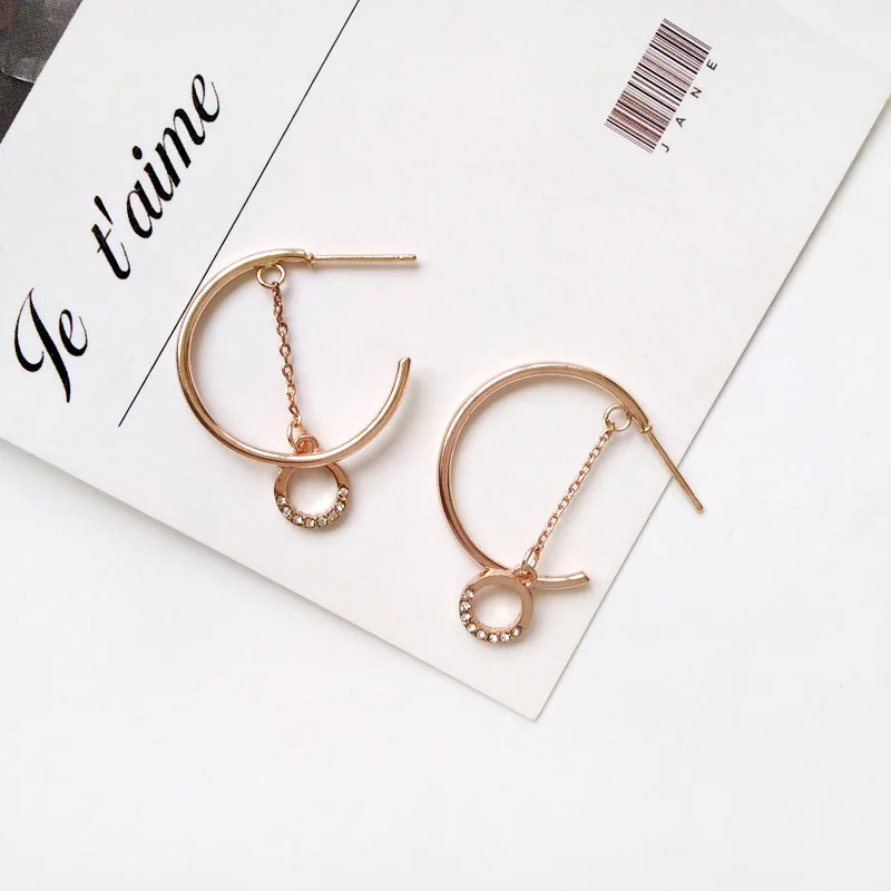 Temperament Cubic Zircon C Hoop Earrings Simple Round Earrings 925 Silver Needle Gifts for Women
Temperament Cubic Zircon C Hoop Earrings Simple Round Earrings 925 Silver Needle Gifts for Women