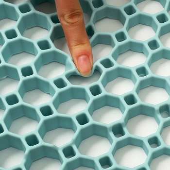 3D Honeycomb Long Lasting Breathable Comfortable Washable Silicone Cushion for Officer Staff Driver Hip Protection Massage Tools
3D Honeycomb Long Lasting Breathable Comfortable Washable Silicone Cushion for Officer Staff Driver Hip Protection Massage Tools