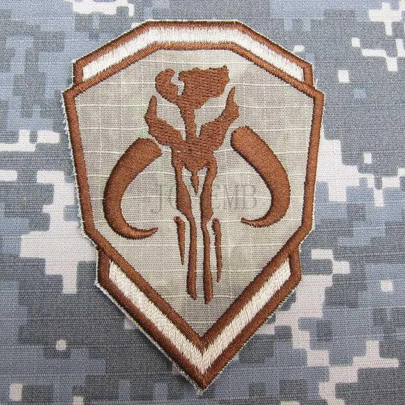 A-TACS AU Boba Fett Mandalorian Bantha Skull BOUNTY HUNTER Embroidery patch B3392
A-TACS AU Boba Fett Mandalorian Bantha Skull BOUNTY HUNTER Embroidery patch B3392