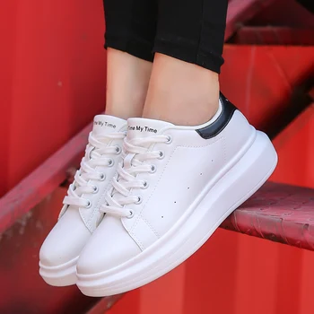 2019 New Designer Woman White Shoes Female Platform Sneakers Women Tenis Feminino Casual Female Shoes Woman Flats Schoenen Vrouw
2019 New Designer Woman White Shoes Female Platform Sneakers Women Tenis Feminino Casual Female Shoes Woman Flats Schoenen Vrouw