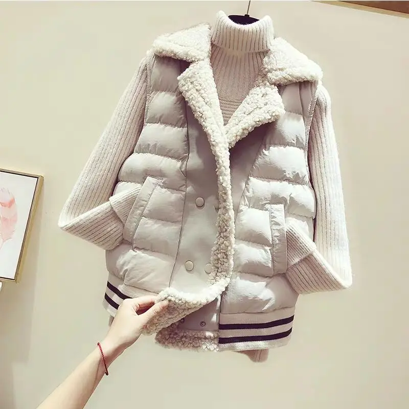 MUMUZI Cotton vest women's suit collar autumn and winter new letter print waistcoat Slim cotton vest lamb hair horse jackts
MUMUZI Cotton vest women's suit collar autumn and winter new letter print waistcoat Slim cotton vest lamb hair horse jackts