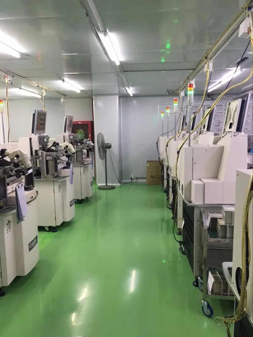 HTB1Zs1uXQUmBKNjSZFOq6yb2XXaQ