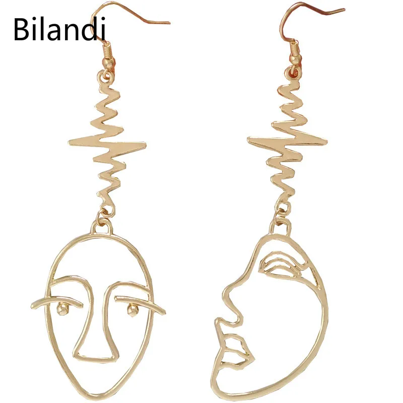 Simple Creative Exaggeration Face Earrings Fashion Personality Long Falling Earrings For Women
Simple Creative Exaggeration Face Earrings Fashion Personality Long Falling Earrings For Women
