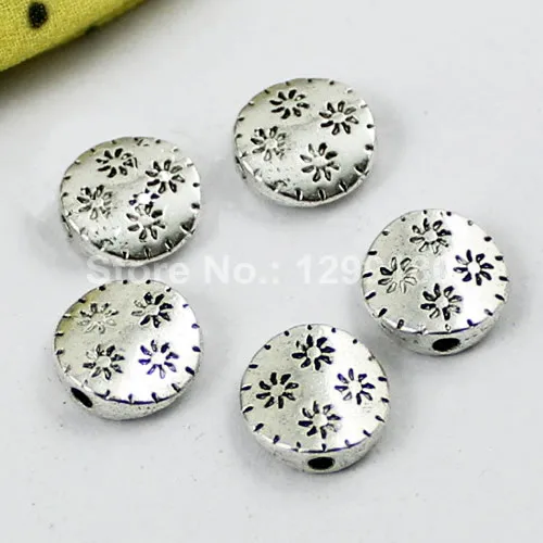 30pcs/lot Metal Zinc Alloy Silver Tone Oval With Flower Beads For Necklace DIY Jewelry Making Accessories 10mm Hole:2mm (K01888)
30pcs/lot Metal Zinc Alloy Silver Tone Oval With Flower Beads For Necklace DIY Jewelry Making Accessories 10mm Hole:2mm (K01888)