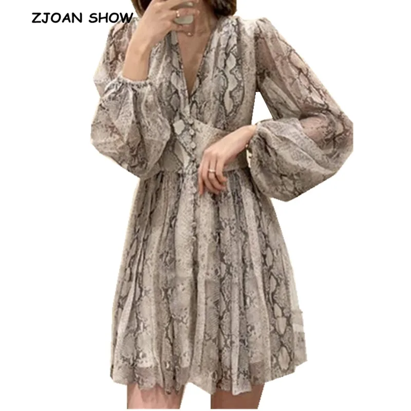 2019 New Vintage Animal Snake Pattern Women Short Jumpsuit open buttons v neck Long sleeve Short Jumpsuits Rompers Bodysuits
2019 New Vintage Animal Snake Pattern Women Short Jumpsuit open buttons v neck Long sleeve Short Jumpsuits Rompers Bodysuits