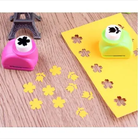 1pc/lot Mini DIY Craft Punch staples for Scrapbooking Punch Handmade Cut Card Hole Puncher For Stapler Gift Card Paper Punch
1pc/lot Mini DIY Craft Punch staples for Scrapbooking Punch Handmade Cut Card Hole Puncher For Stapler Gift Card Paper Punch