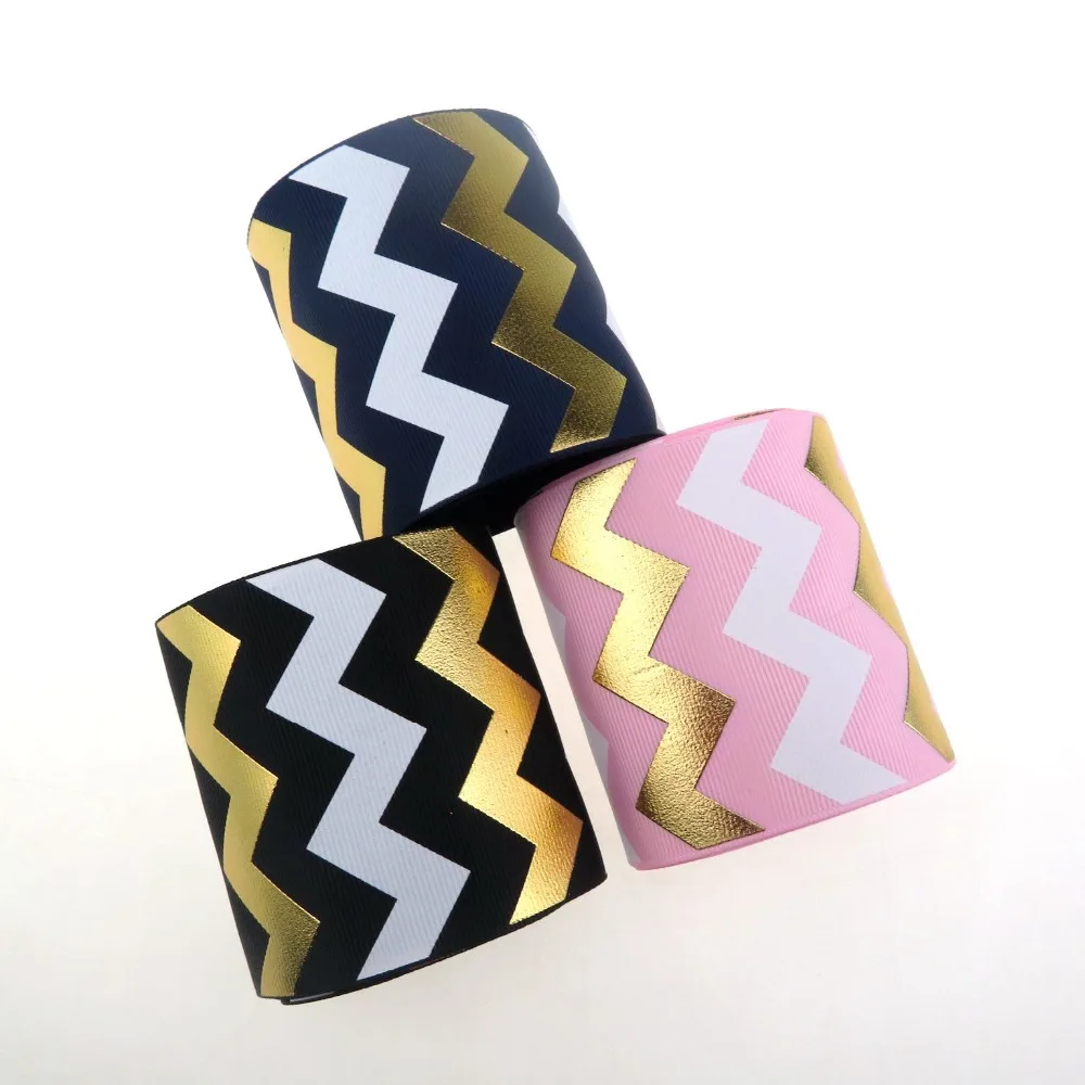 Shipping free 3 '' 75mm wholesale gold foil and white ink chevron printed grosgrain ribbon with cutom accept ,100yard
Shipping free 3 '' 75mm wholesale gold foil and white ink chevron printed grosgrain ribbon with cutom accept ,100yard