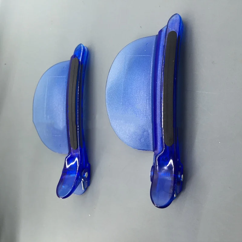 1Pcs New 2 IN 1 Heat Insulation Protector Shield+Sectioning Hair Clips for Hairdressers Pro Salon Tools for Hair Extension
1Pcs New 2 IN 1 Heat Insulation Protector Shield+Sectioning Hair Clips for Hairdressers Pro Salon Tools for Hair Extension