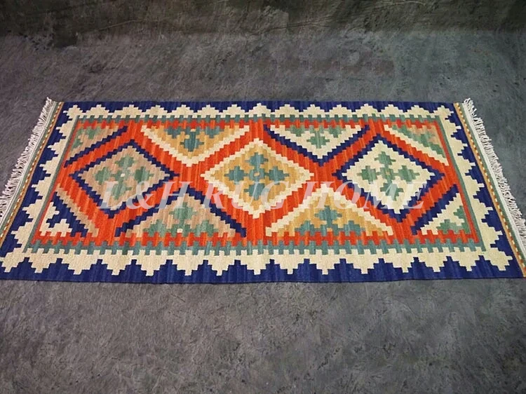 Free shipping 2'X4' kilim carpets,hand knotted woolen Kelim rugs, Pakistan Turkish area rug
Free shipping 2'X4' kilim carpets,hand knotted woolen Kelim rugs, Pakistan Turkish area rug