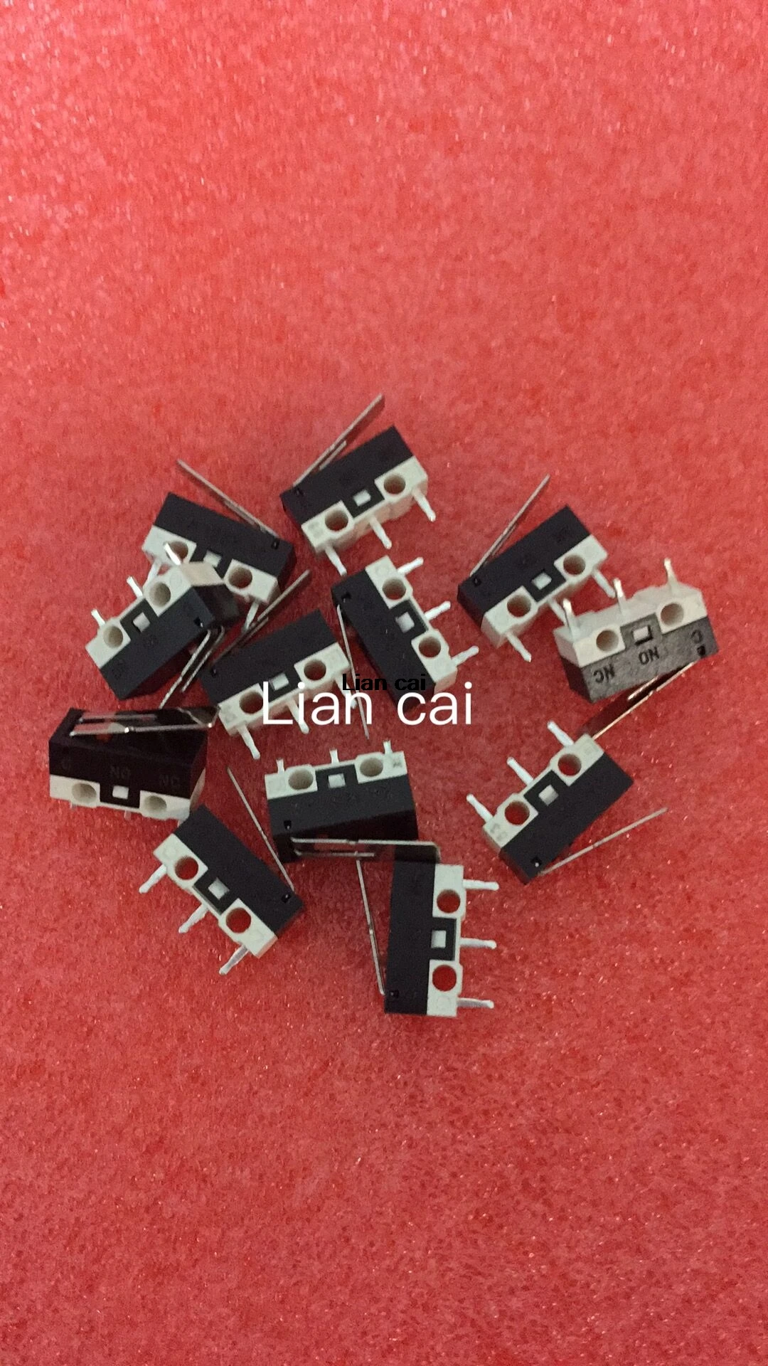 20PCS/Lot Micro Switch Push Button Switch 3 Pin 2A 125V AC Mini Light Touch Switch for Mouse
20PCS/Lot Micro Switch Push Button Switch 3 Pin 2A 125V AC Mini Light Touch Switch for Mouse