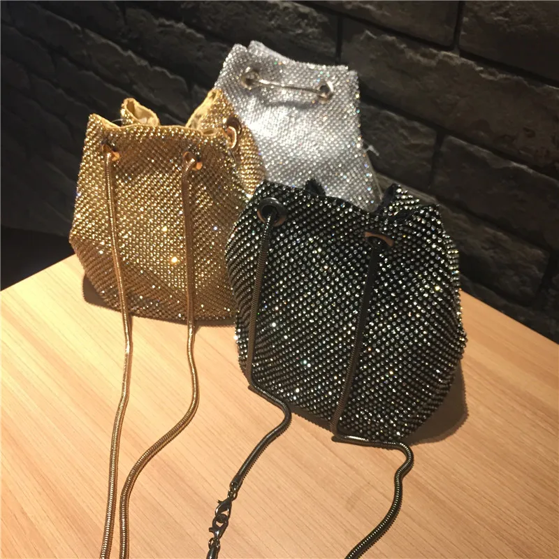 Female Diamond Handbag Vintage Crystal Design Evening Bag Wedding Party Bride Clutch Velour Bag Purse rhinestone shoulder bags
Female Diamond Handbag Vintage Crystal Design Evening Bag Wedding Party Bride Clutch Velour Bag Purse rhinestone shoulder bags